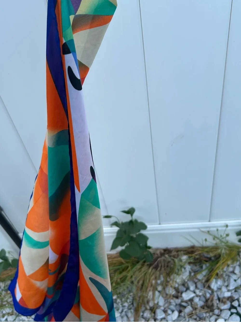 N/A bright geometric